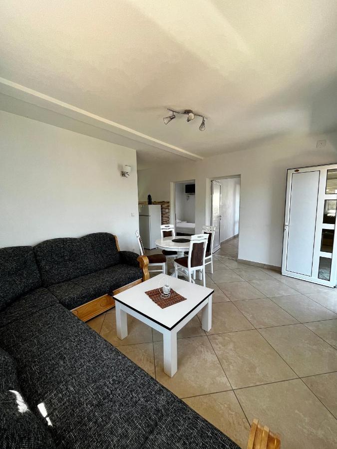 Apartments Apartmani Bojana يوتجيها المظهر الخارجي الصورة